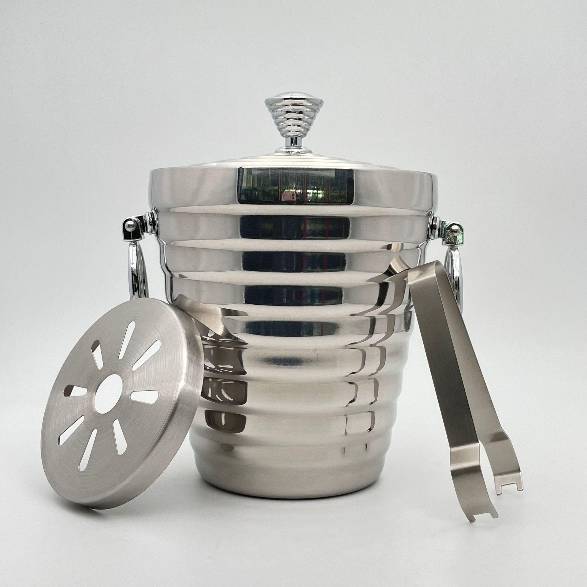 Ice Bucket Silver - ถังน้ำแข็งสแตนเลสสองชั้น แบบมีฝาปิด ลายเพชร สีเงิน สำหรับแช่ไวน์แดง เหมาะสำหรับโรงแรม