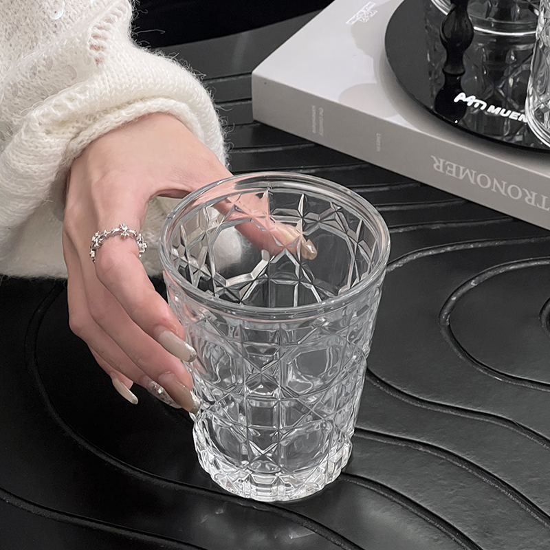 แก้วไวน์แบบตะวันตกลายเพชรแนววิ - Wine Beer The Whiskey บทวิจารณ์และราคา